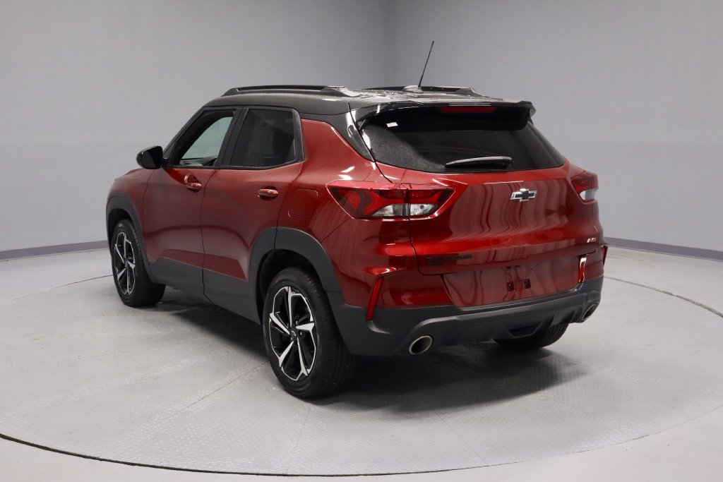 Used 2023 Chevrolet TrailBlazer RS w/ Convenience Package AWD/4WD image 9