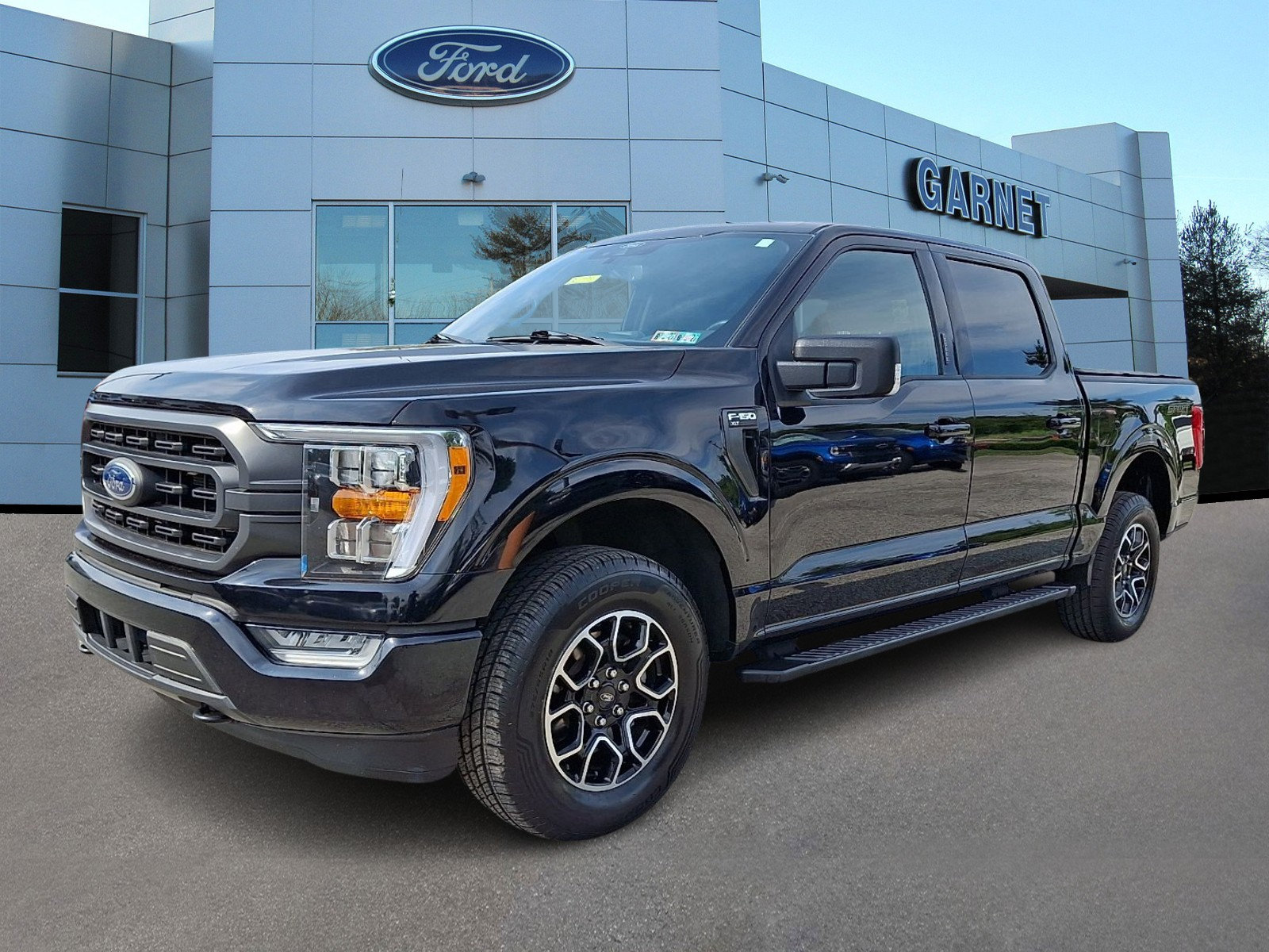Certified 2022 Ford F150 XLT w/ Equipment Group 302A High AWD/4WD image 4