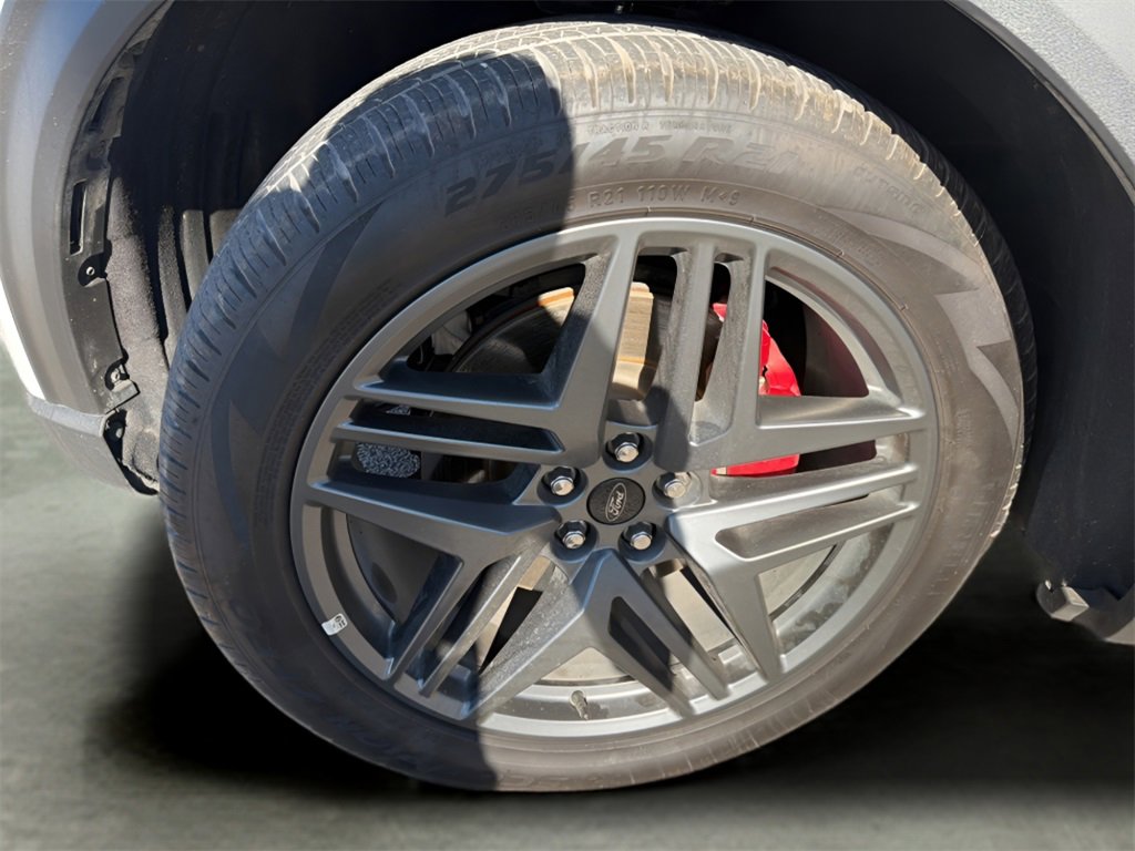 Certified 2025 Ford Explorer ST-Line w/ ST-Line Street Pack image 22