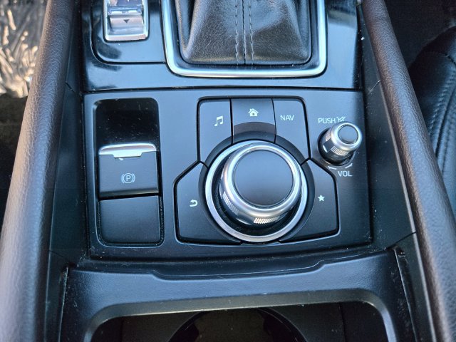 Used 2018 MAZDA MAZDA3 Touring FWD image 15