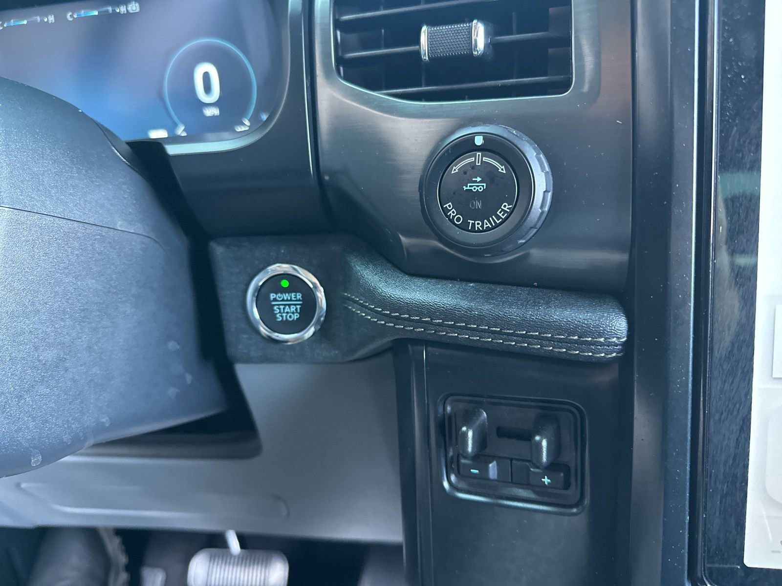 Certified 2025 Ford F150 Lightning Flash AWD/4WD image 21