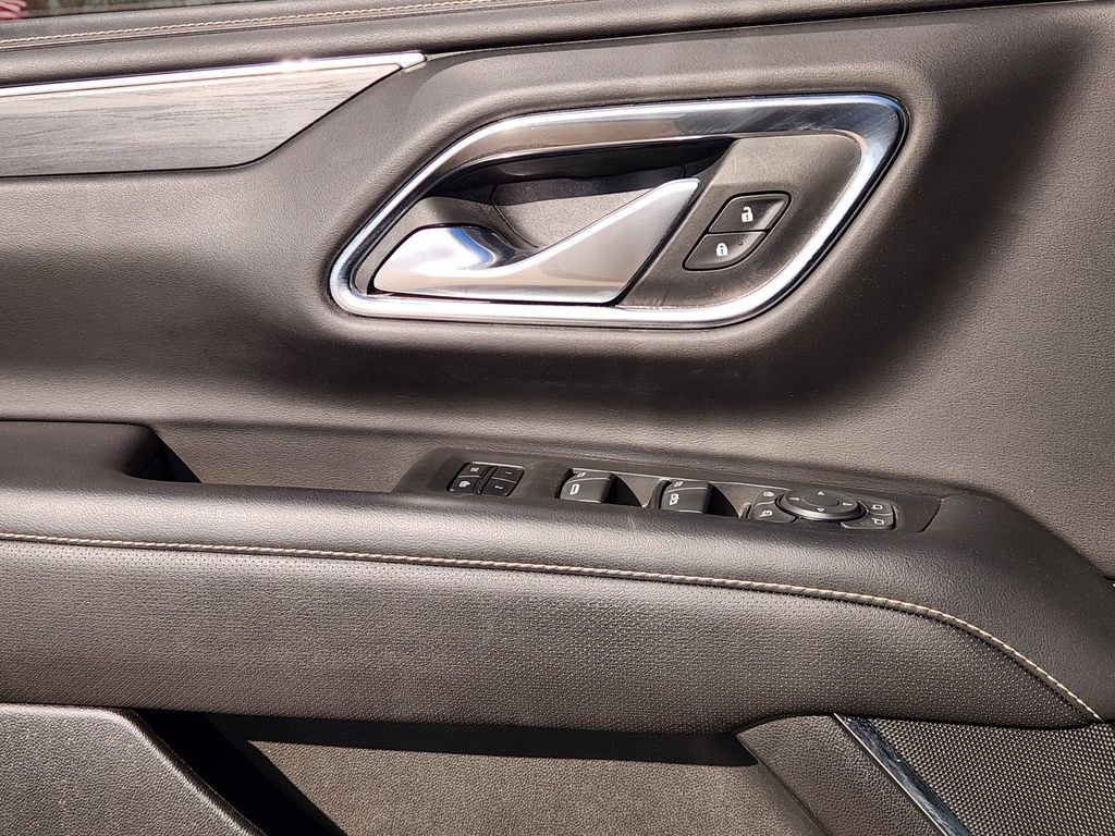 Used 2022 GMC Yukon SLT w/ SLT Premium Package image 22