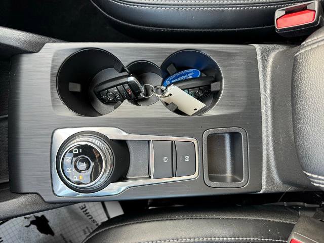 Certified 2025 Ford Escape Platinum image 22