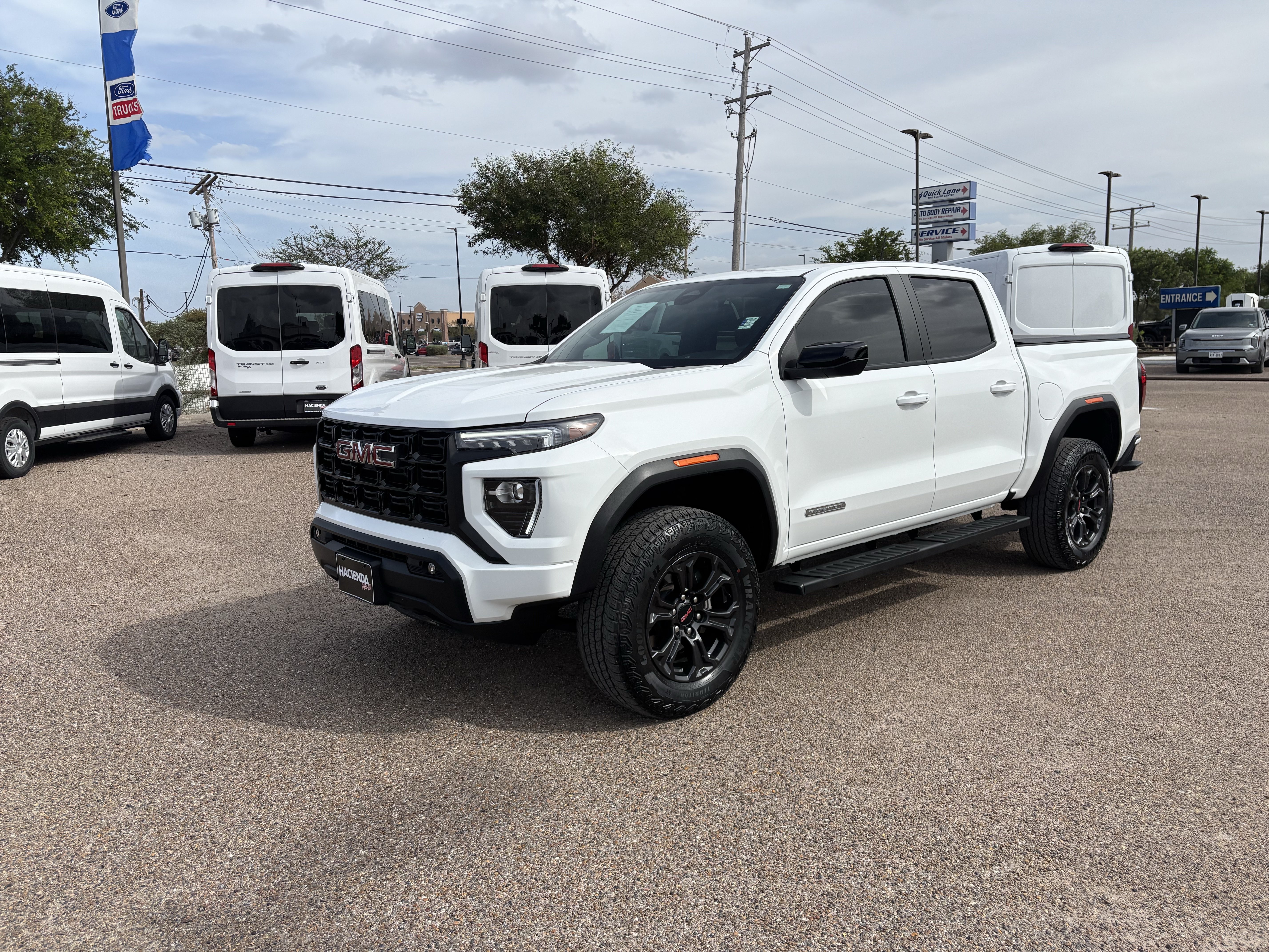 Used 2025 GMC Canyon Elevation w/ Convenience Package RWD image 1