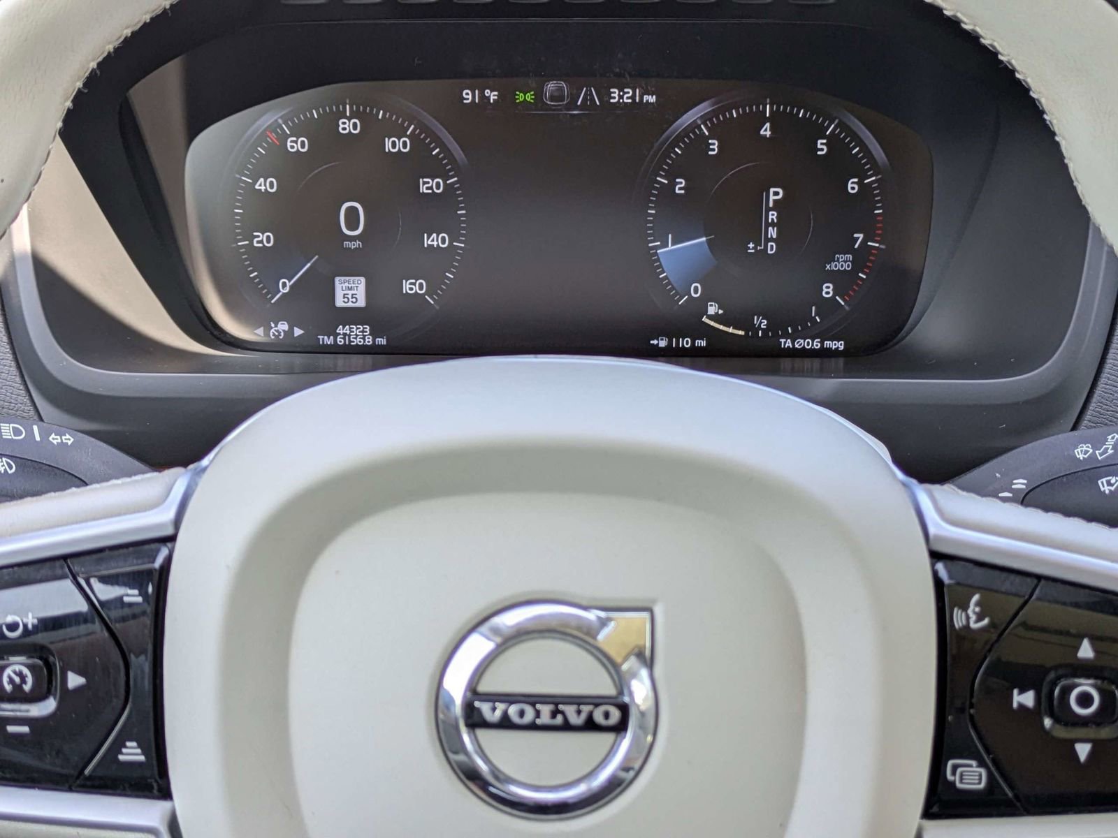 Used 2021 Volvo XC90 T6 Momentum AWD/4WD image 15