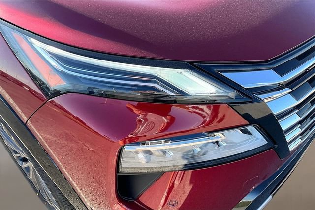 Used 2024 Nissan Rogue Platinum w/ Platinum Premium Package AWD/4WD image 25