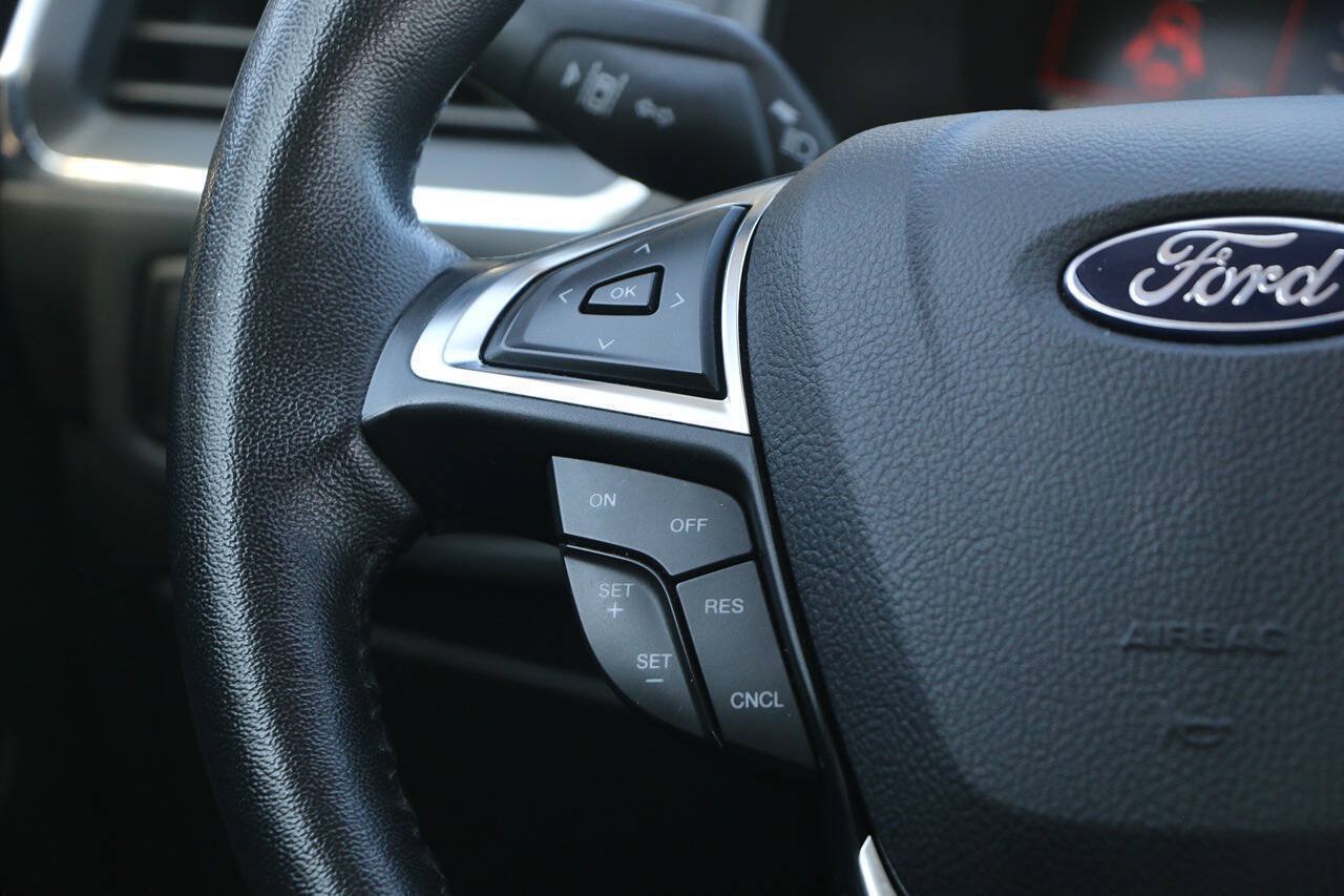 Certified 2024 Ford Edge Titanium AWD/4WD image 19