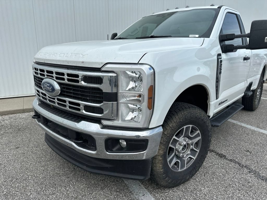 Certified 2025 Ford F250 XLT w/ FX4 Off-Road Package AWD/4WD image 2