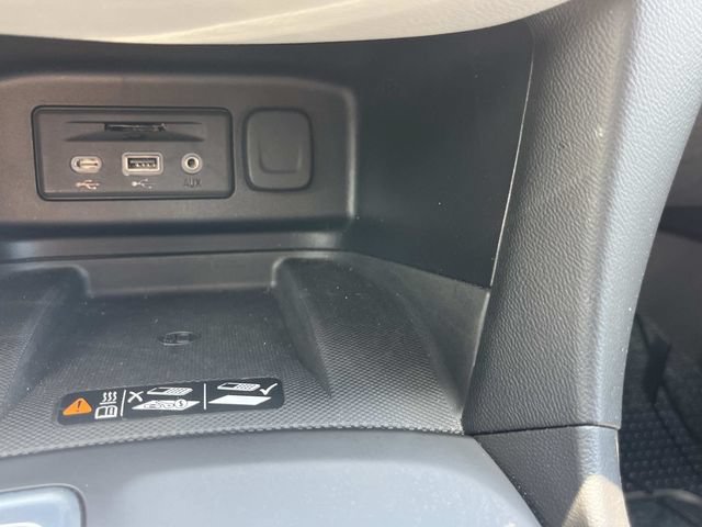Used 2019 Chevrolet Equinox Premier AWD/4WD image 40