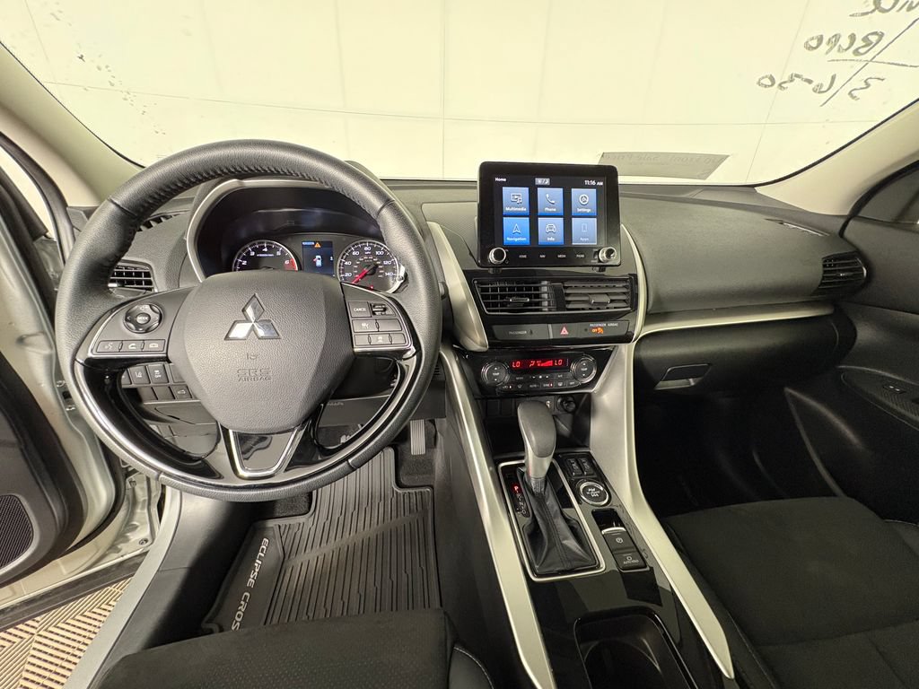Used 2025 Mitsubishi Eclipse Cross SE AWD/4WD image 6