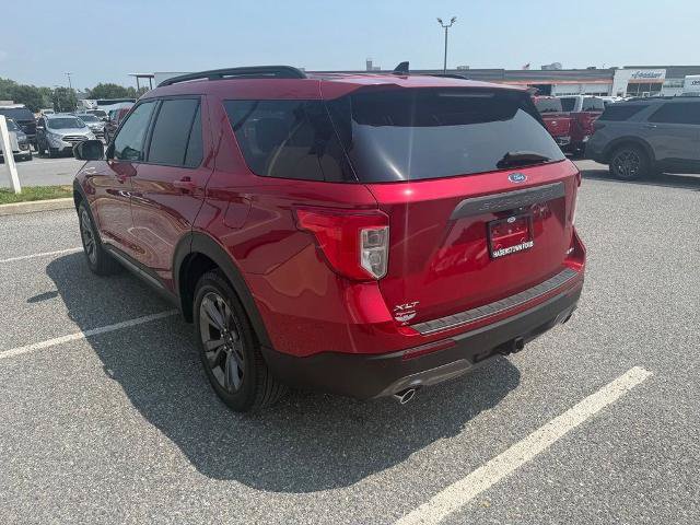 Certified 2022 Ford Explorer XLT w/ Equipment Group 202A AWD/4WD image 6