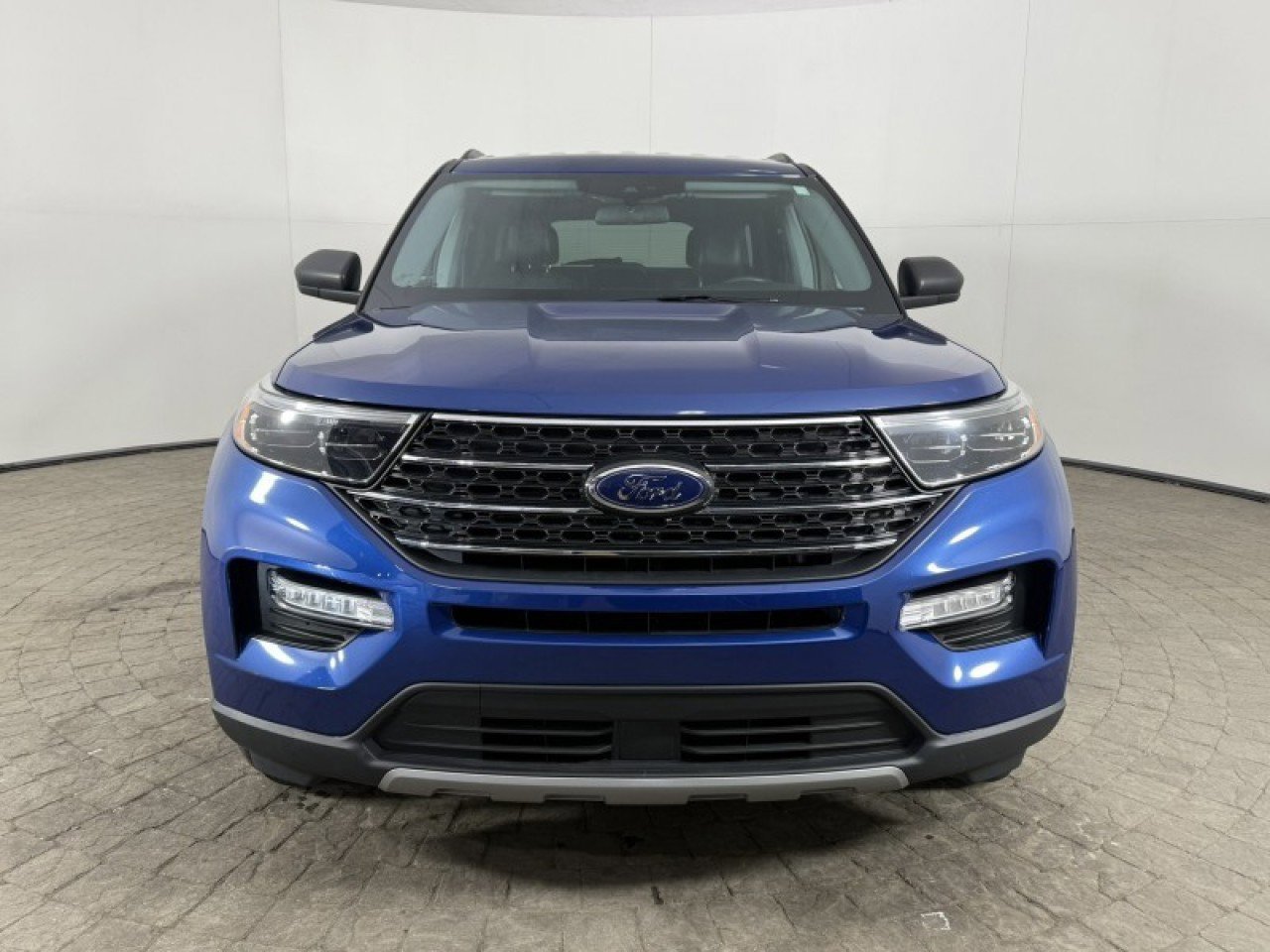 Certified 2022 Ford Explorer XLT w/ Equipment Group 202A image 6