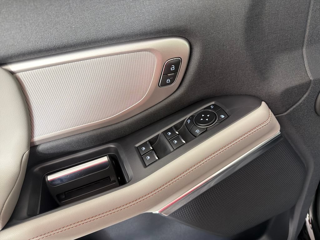 Certified 2025 Ford Expedition Max Active AWD/4WD image 17