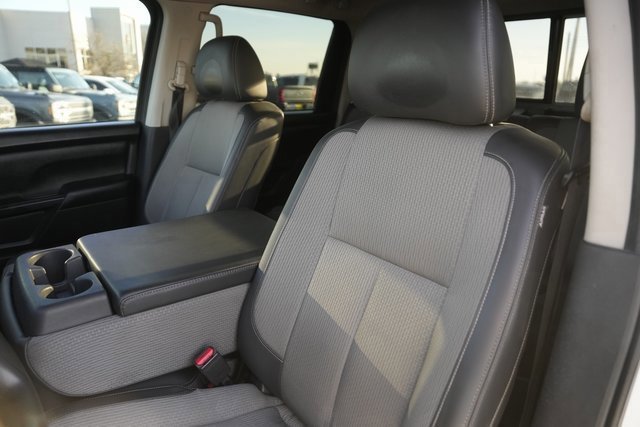 Used 2021 Nissan Titan S w/ S Utility Package image 10