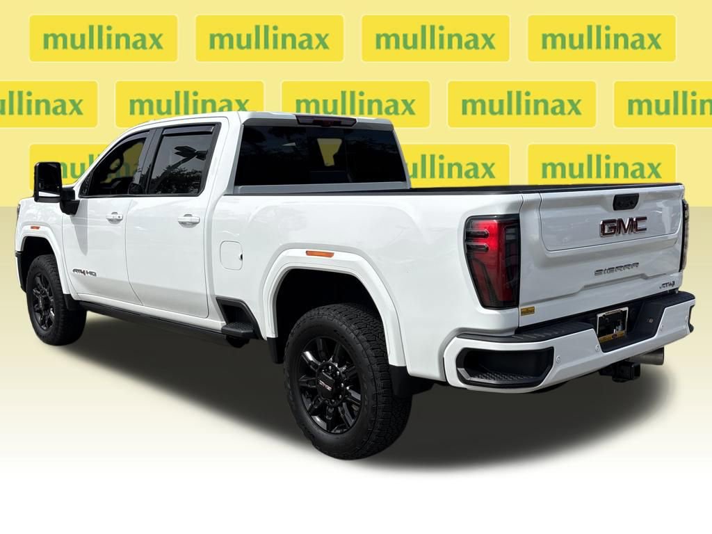Used 2025 GMC Sierra 2500 AT4 w/ AT4 Premium Plus Package image 4