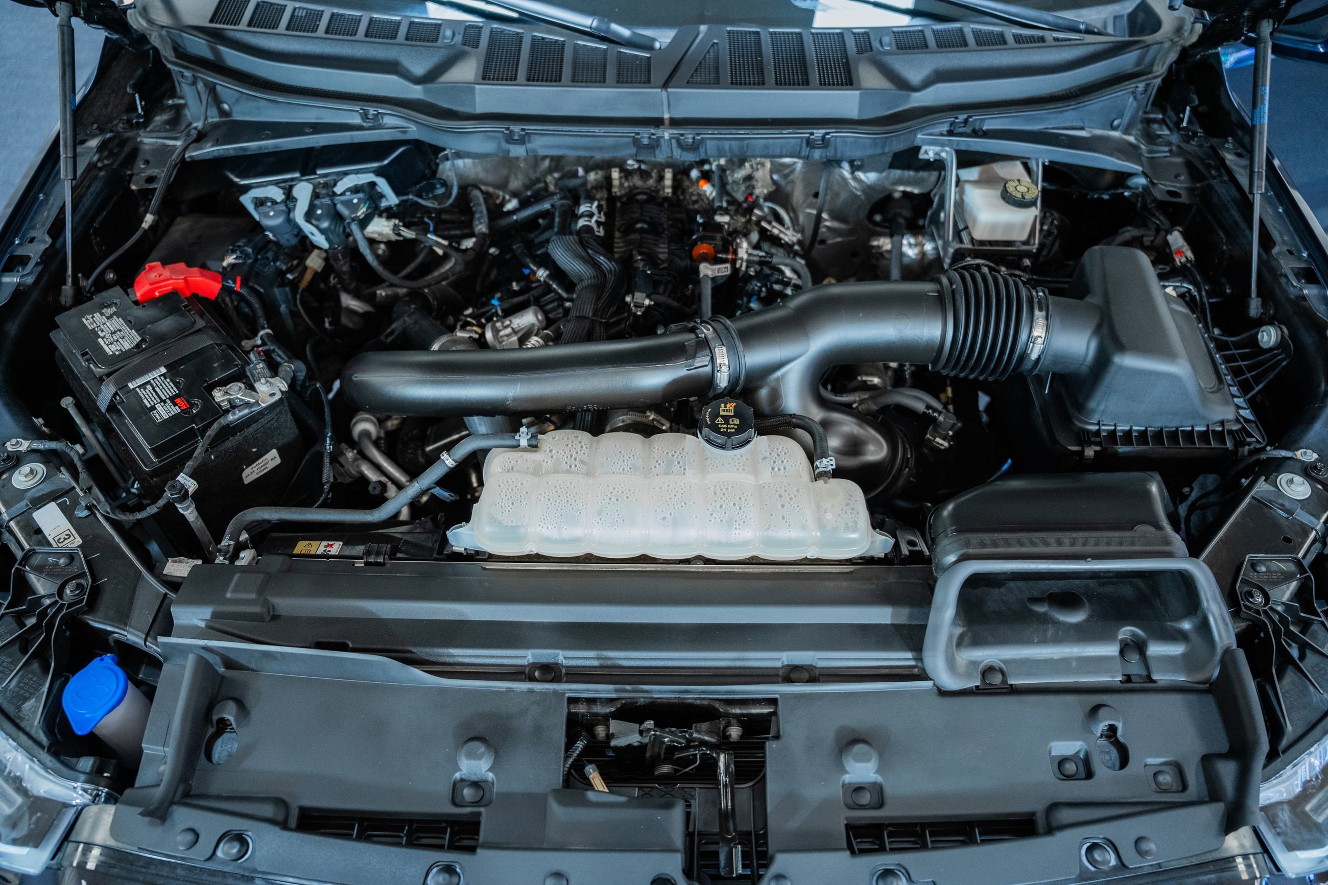 Certified 2024 Ford F150 Lariat w/ Equipment Group 502A High image 26