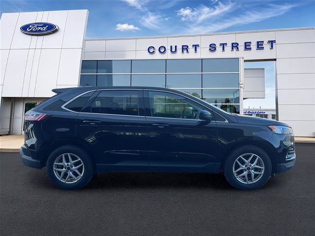 Certified 2024 Ford Edge SEL w/ Convenience Package AWD/4WD image 4
