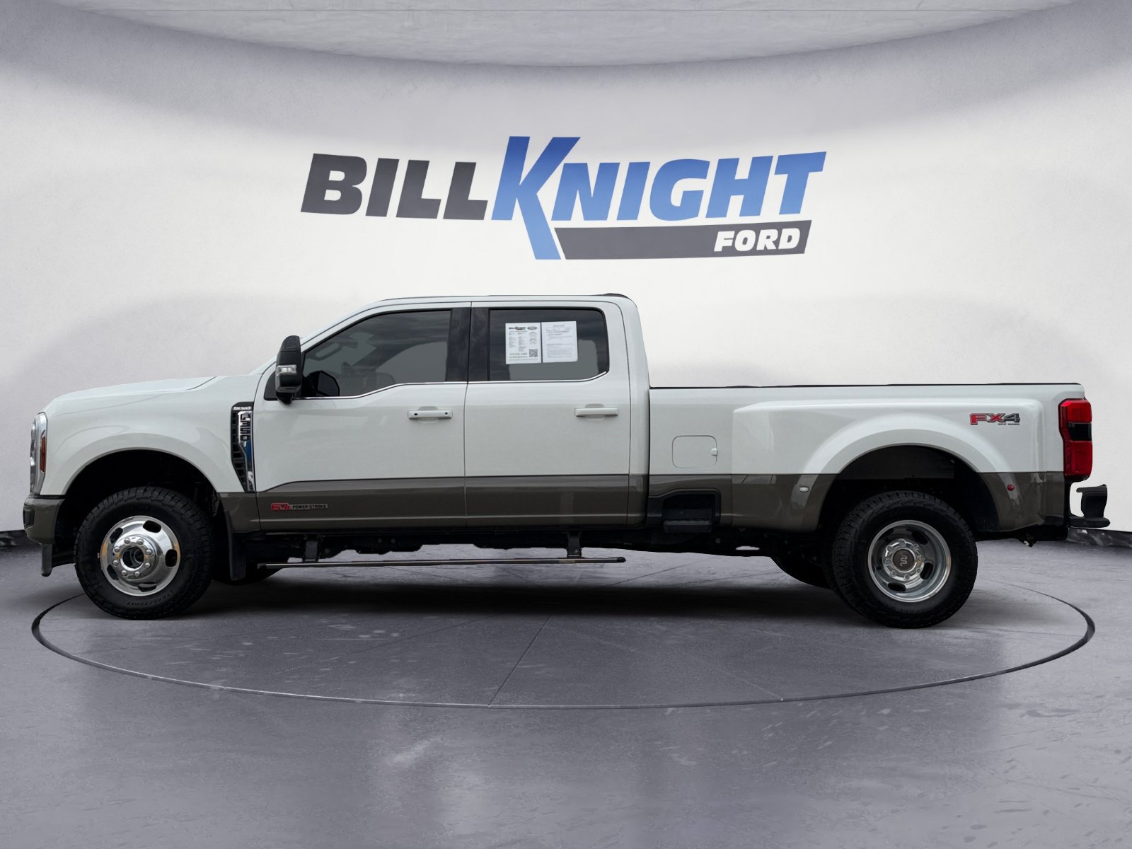 Certified 2026 Ford F350 King Ranch AWD/4WD image 2