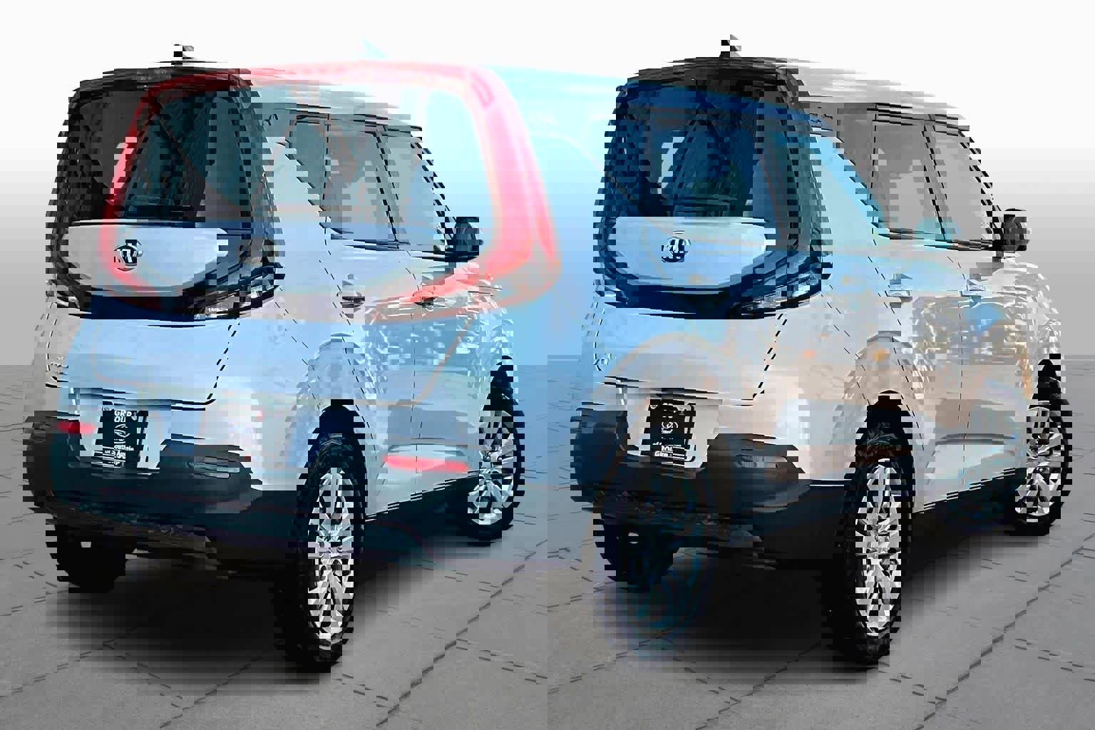 Used 2020 Kia Soul LX image 3