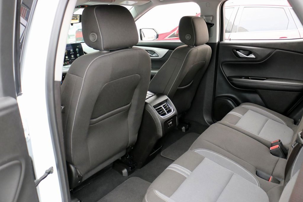 Used 2025 Chevrolet Blazer LT image 22
