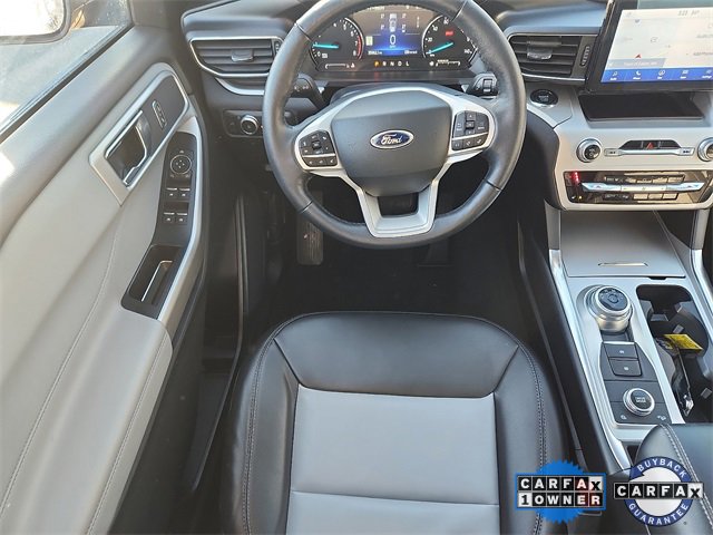 Certified 2022 Ford Explorer XLT w/ Equipment Group 202A image 9