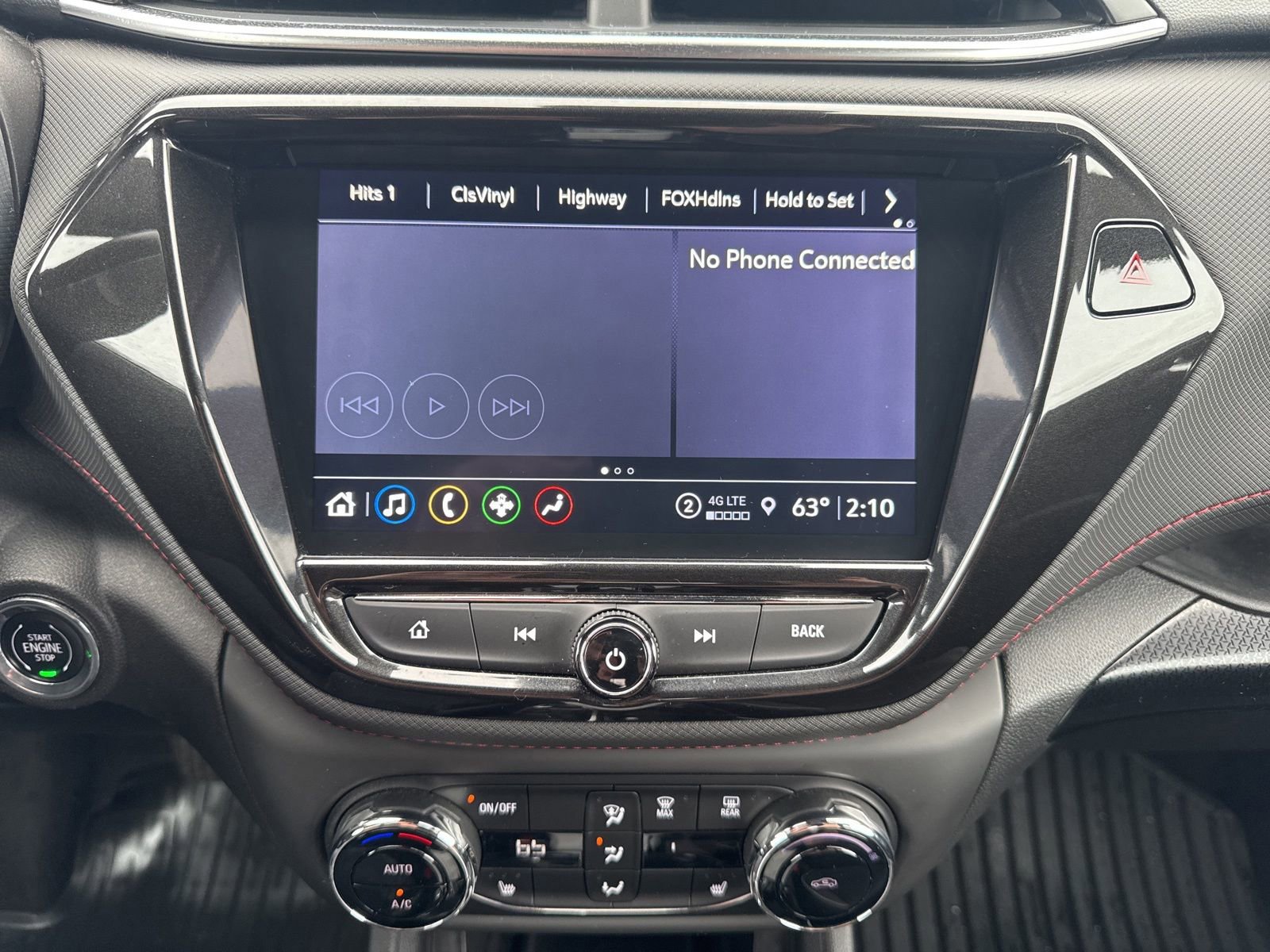 Used 2022 Chevrolet TrailBlazer RS w/ Technology Package image 17