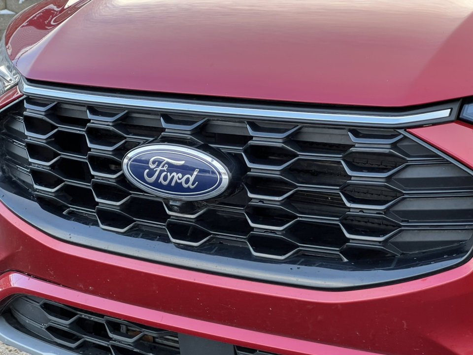 Certified 2023 Ford Escape ST-Line Select w/ Tech Pack #2 image 38