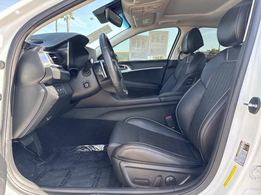 Used 2022 Genesis G70 2.0T w/ Prestige Package image 21