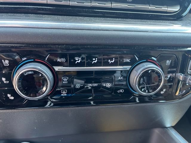 Used 2025 Chevrolet Silverado 2500 High Country AWD/4WD image 36