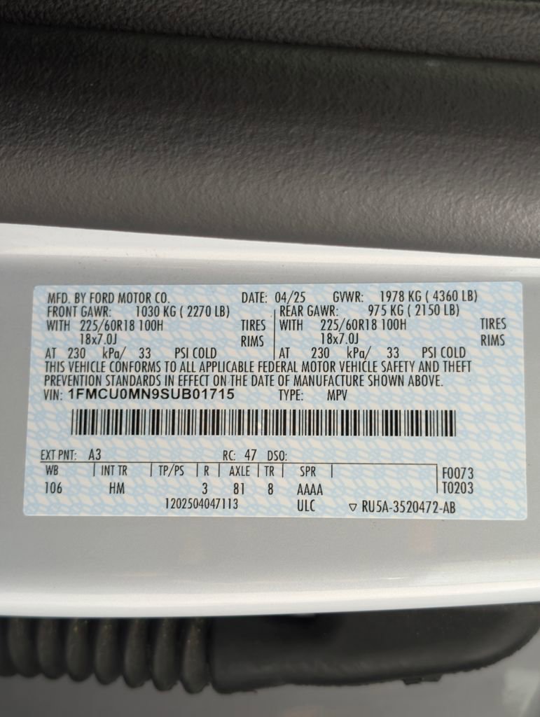 Certified 2025 Ford Escape ST-Line FWD image 27