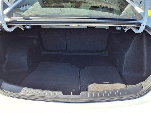 Used 2024 Chevrolet Malibu LT image 26