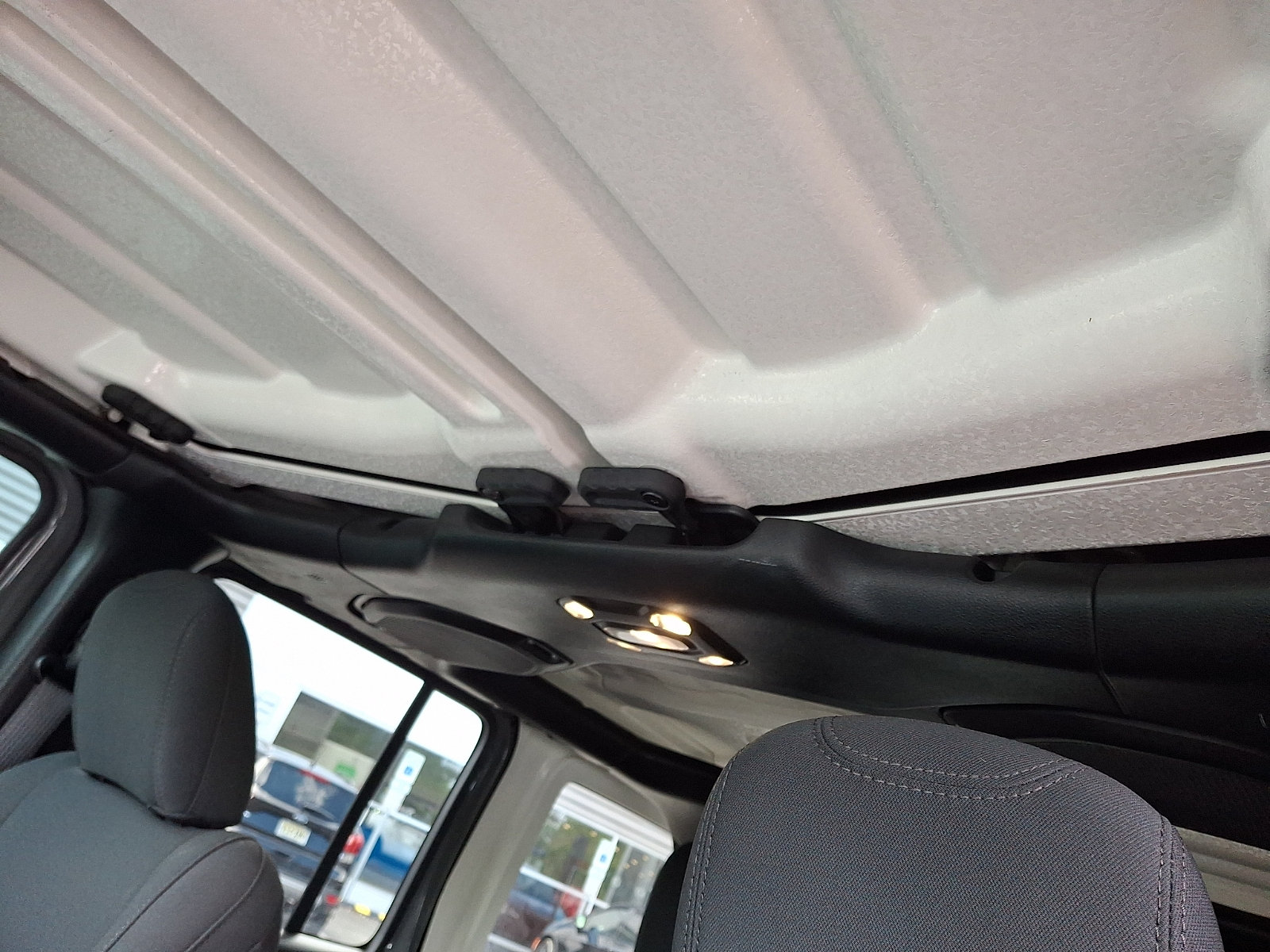 Used 2023 Jeep Wrangler Unlimited Sport AWD/4WD image 21