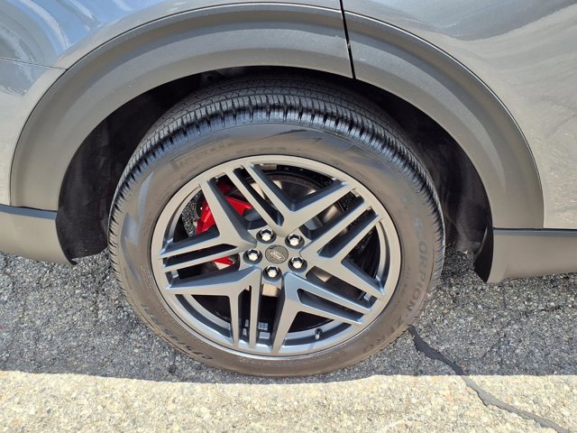 Certified 2025 Ford Explorer ST AWD/4WD image 28
