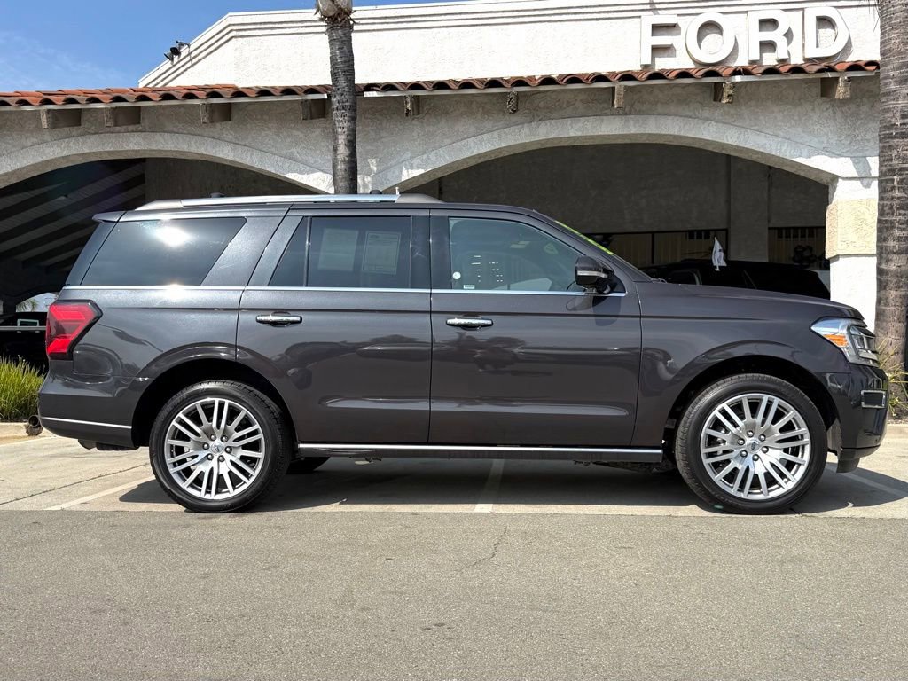 Certified 2024 Ford Expedition Limited image 8