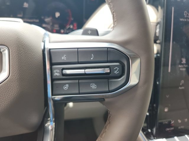 Used 2026 GMC Yukon Denali w/ Denali Reserve Package RWD image 32