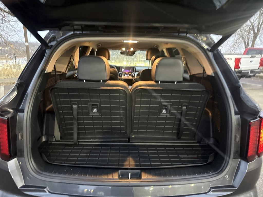 Used 2023 Kia Sorento EX image 9