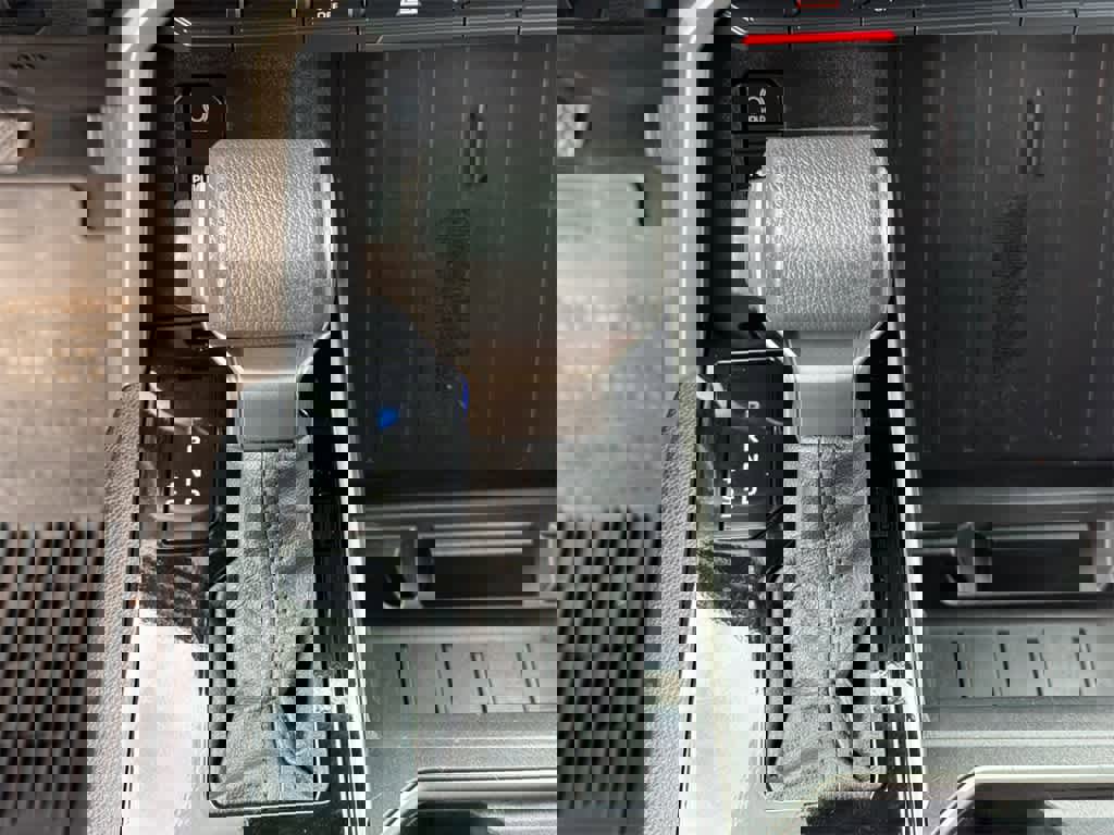 Used 2022 Toyota Tundra SR5 w/ SR5 Premium Package image 30