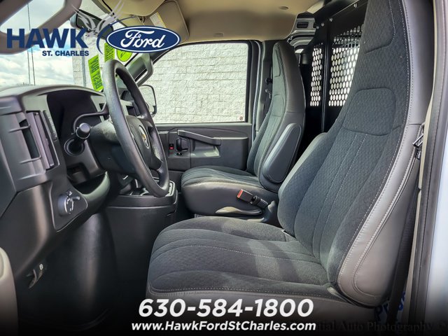 Used 2024 Chevrolet Express 2500 w/ Driver Convenience Package RWD image 8