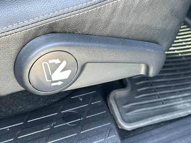 Used 2024 Toyota 4Runner Limited AWD/4WD image 27