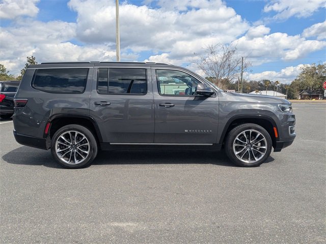 Used 2022 Jeep Wagoneer Series III w/ Premium Group I image 2