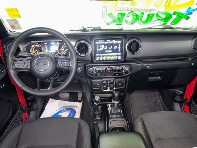 Used 2023 Jeep Gladiator Sport AWD/4WD image 3