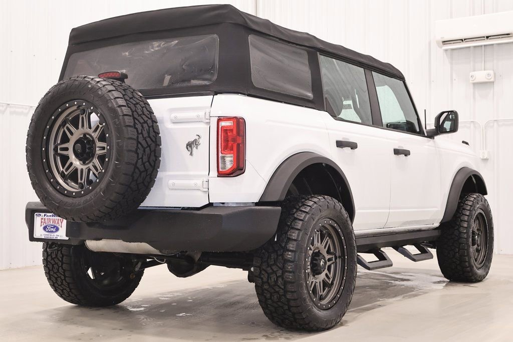 Certified 2022 Ford Bronco Base image 12