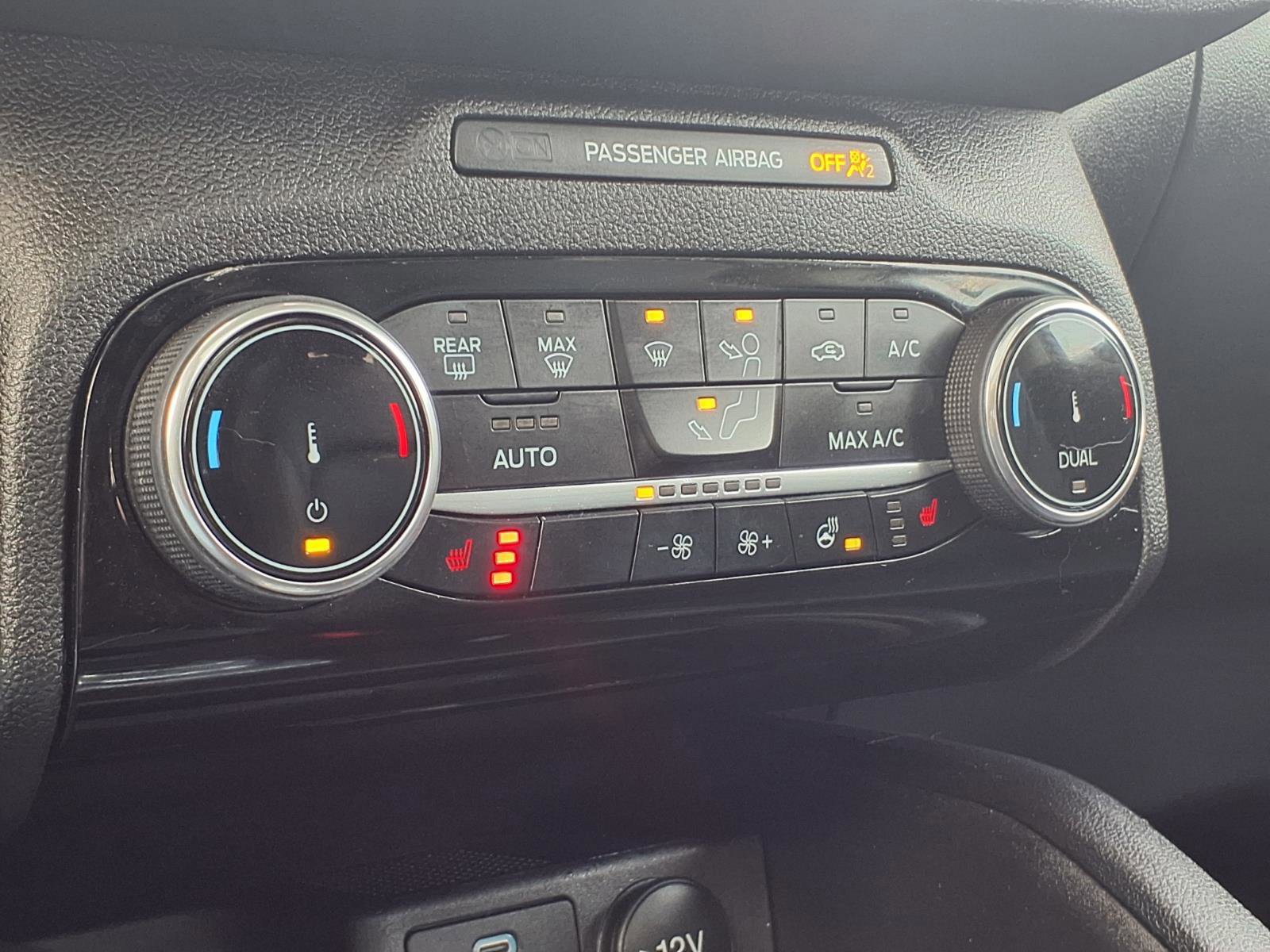 Certified 2022 Ford Escape Titanium w/ Class II Trailer Tow Package image 18