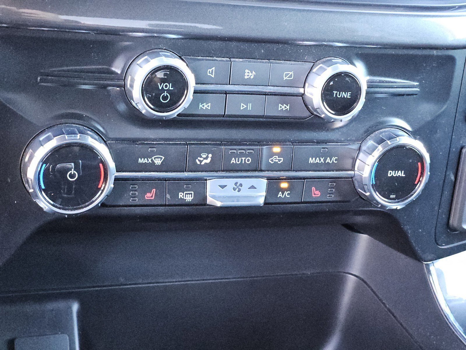 Certified 2023 Ford F150 XLT w/ Equipment Group 302A High image 24