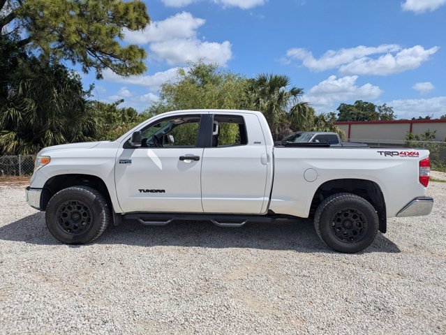 Used 2017 Toyota Tundra SR5 w/ TRD Off Road Package image 8