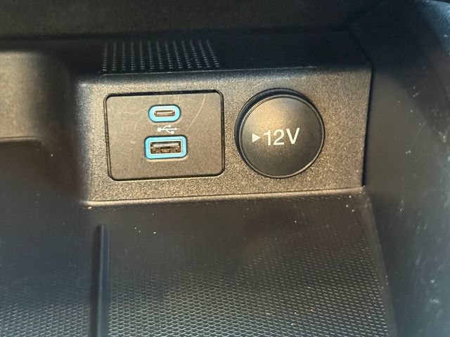 Certified 2023 Ford Escape Active AWD/4WD image 8