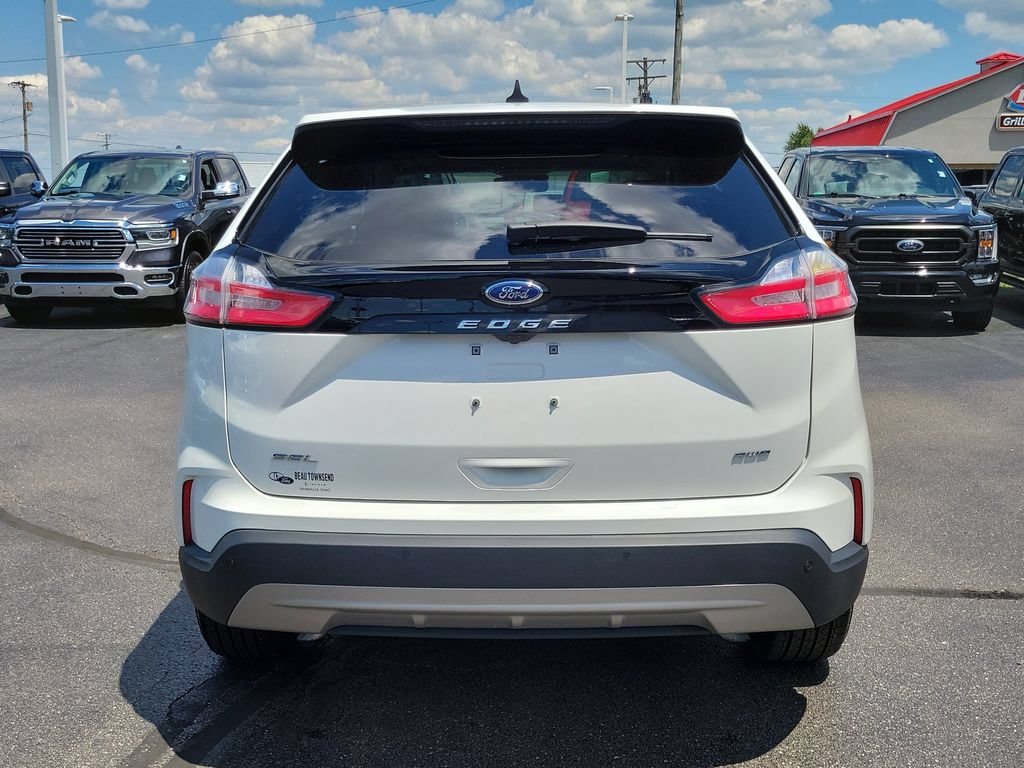 Certified 2024 Ford Edge SEL w/ Convenience Package AWD/4WD image 5