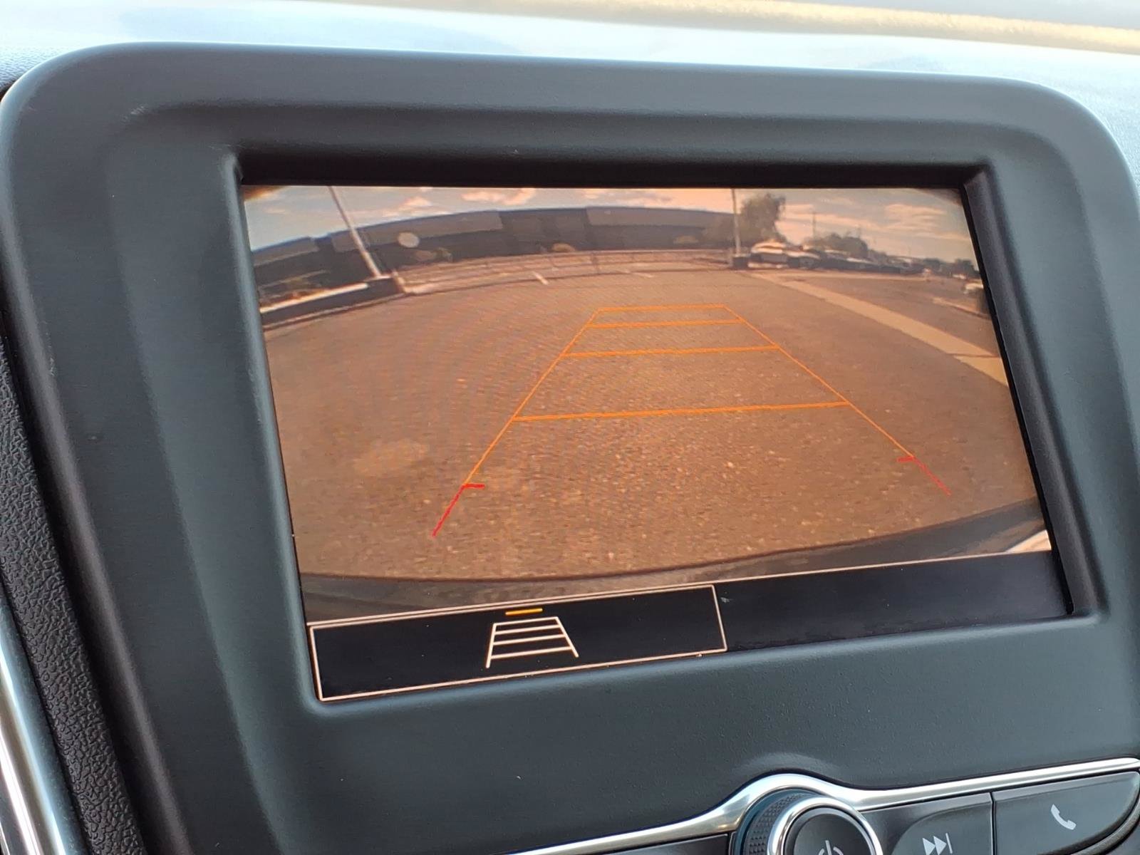 Used 2022 Chevrolet Equinox LT FWD image 23