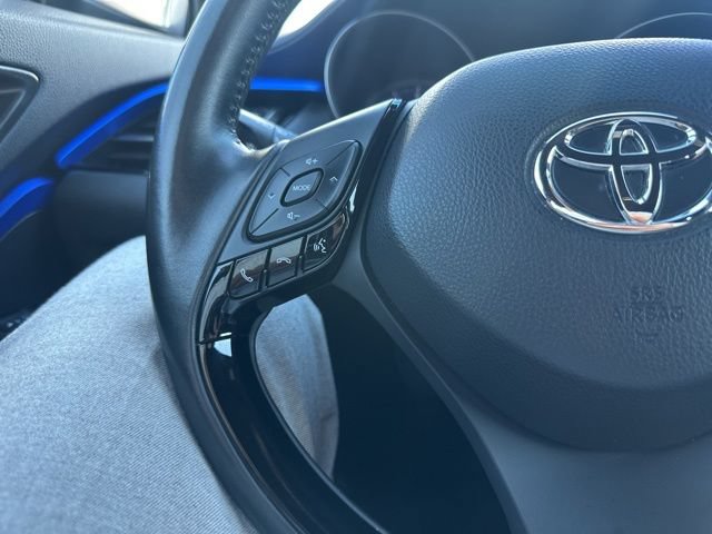Used 2020 Toyota C-HR XLE FWD image 42