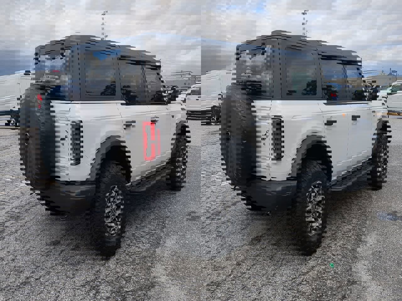 Certified 2024 Ford Bronco Badlands image 4